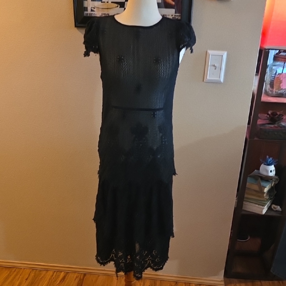 Elegant Black Lace Dress